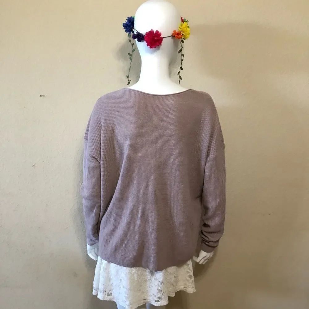 BP Textured Stitch V-Neck Pullover Size Large - Picture 5 of 8